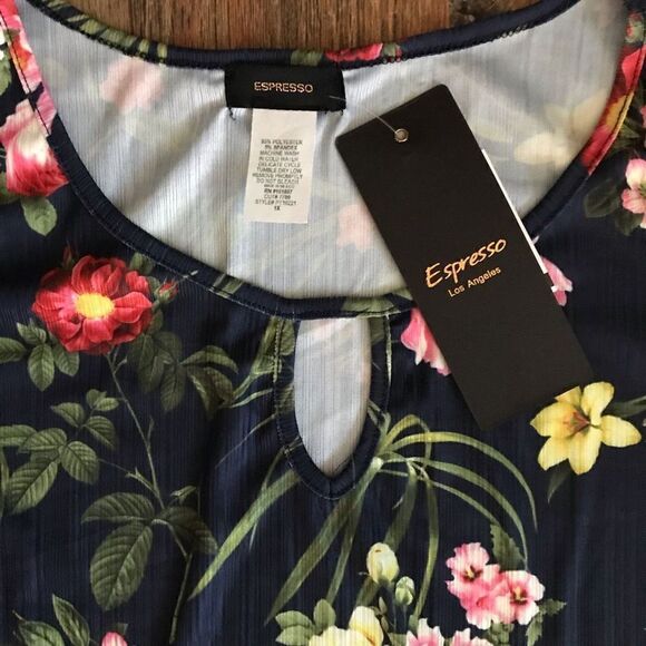 Espresso Los Angeles SZ 1X multicolor plus size top Floral blue  New tags - Picture 4 of 5